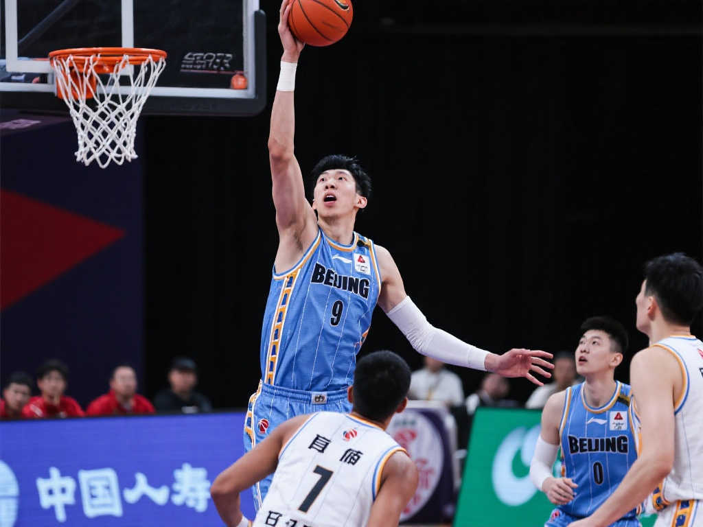 周琦狂砍13分14板2帽!顶级内线霸气回归,首钢夺冠最强助力 周琦狂砍13分14板2帽!顶级内线霸气回归,首钢夺冠最强助力